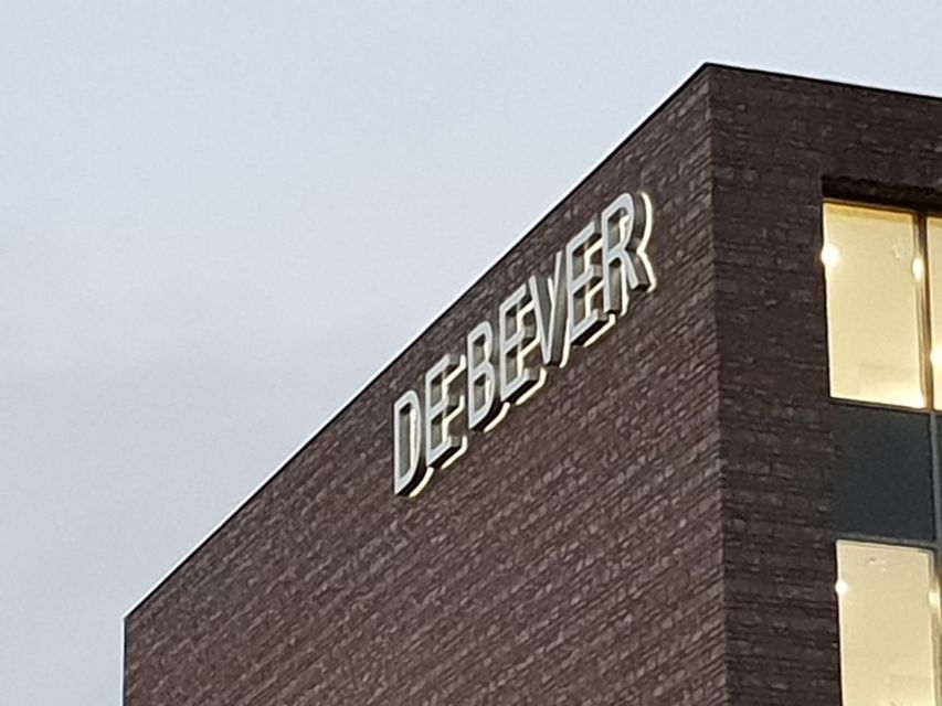 Naambord woongebouw